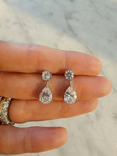 Load image into Gallery viewer, Karolina Earrings