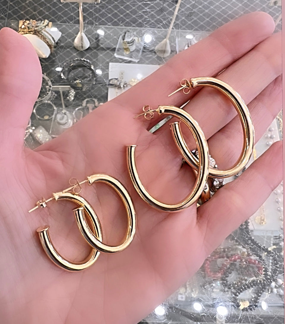 Ivy Oval Hoop Earrings